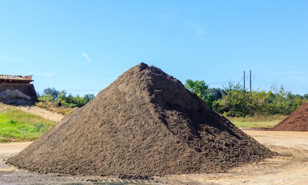 Black Dirt Delivery in Saint Johns
