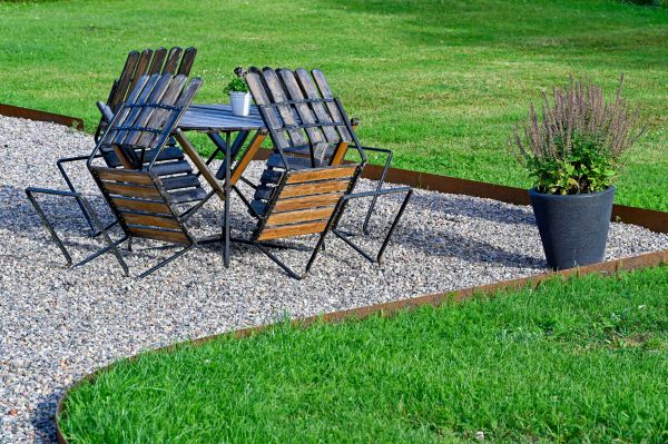 Metal Edging Installation in Saint Johns