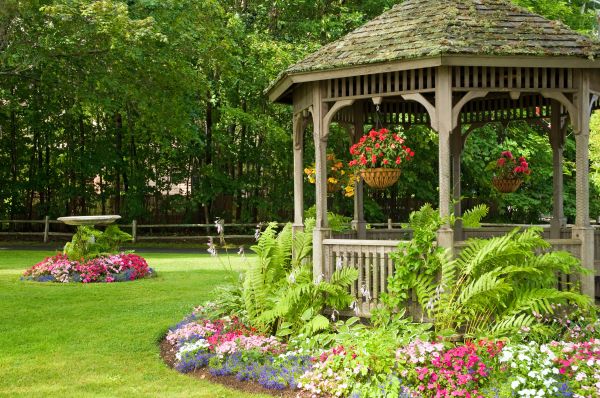Backyard Landscaping Service in Saint Johns