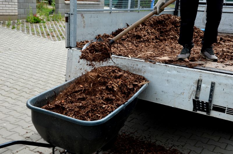 Wood Mulch Delivery